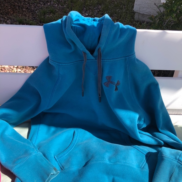 Under Armour Hoodie, large - Picture 2 of 4